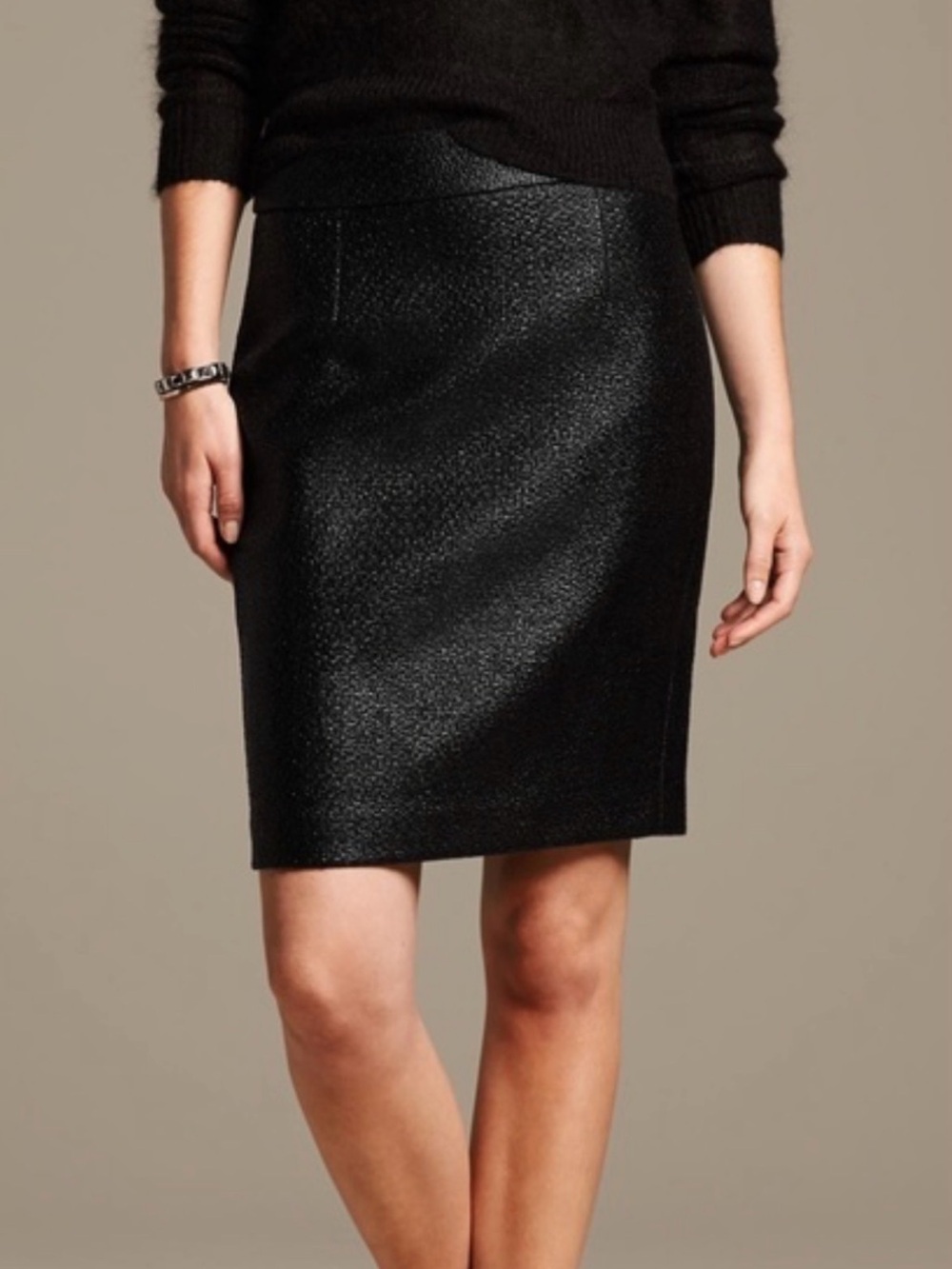 Tahari Classic Black Textured Pencil Skirt (NWOT)